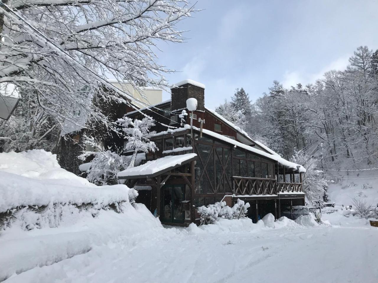 Alp Lodge Hakuba Ngoại thất bức ảnh